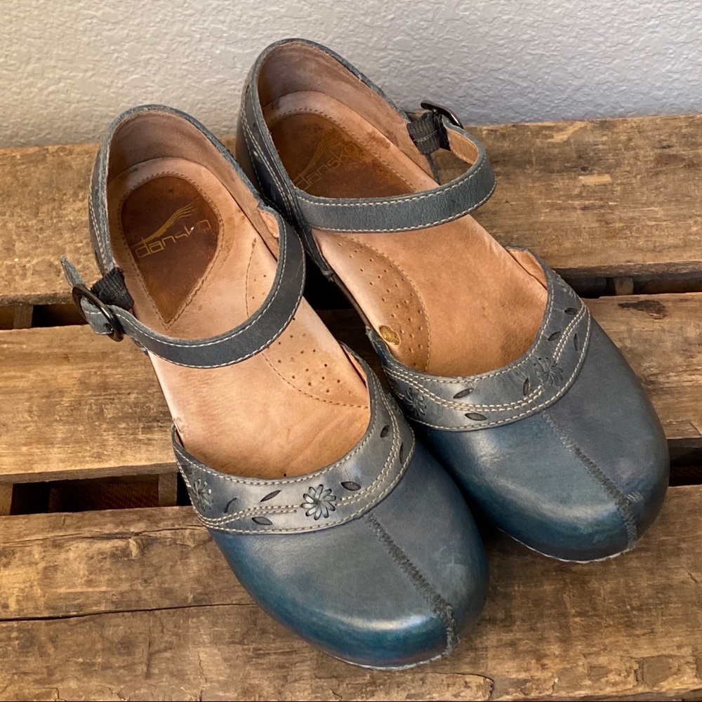 Dansko Mary Jane’s in Blue size 38